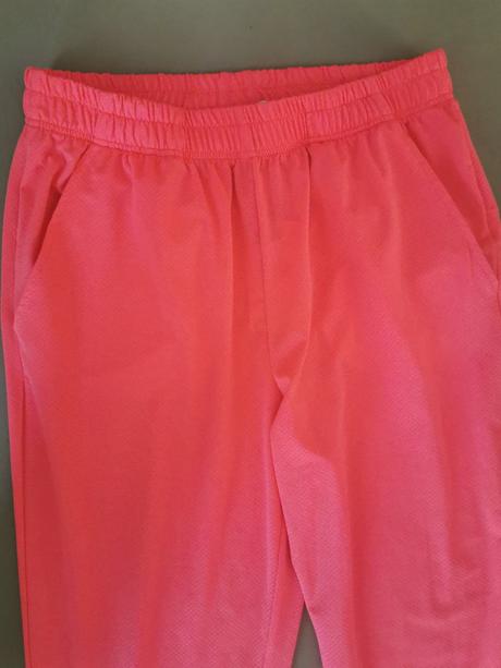 Nové ľahučké tepláky s, s