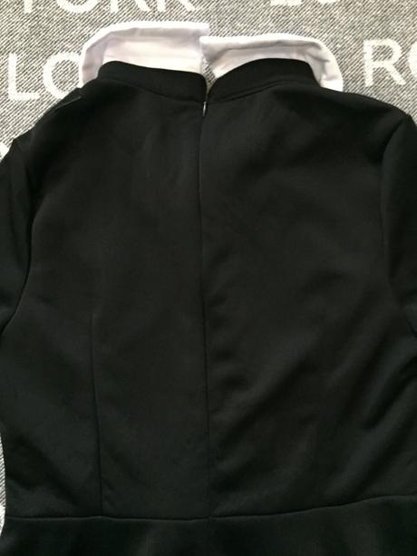 Damsky kostym wednesday a vec m, 