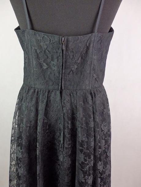 Luxusné čipkované šaty s bolerkom, m