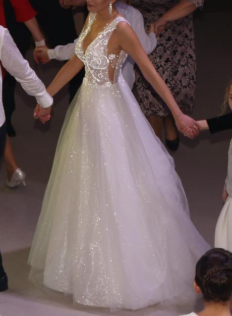 Predám svadobné šaty, 36