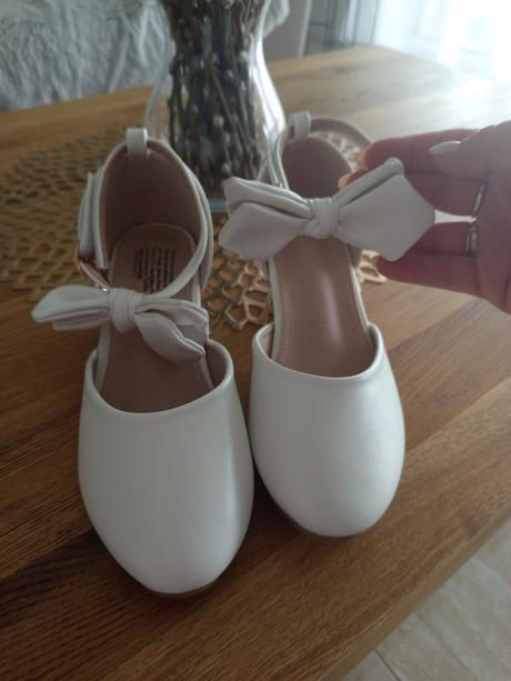 Topánky na 1sv.prijimanie, 35 / 36