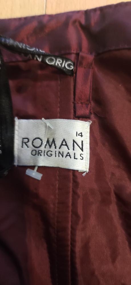 Krasne spolocenske saty, 42