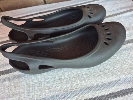 Známe crocs, crocs,38