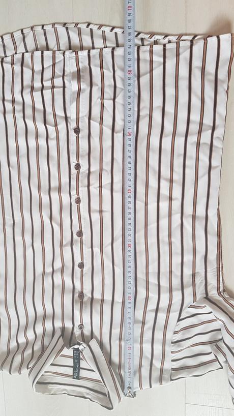 Pásikové blúzky, 38