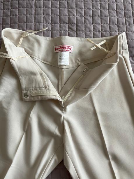 Elegantne nohavice, 42