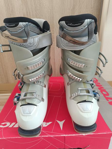 Lyžiarky atomic, atomic,39