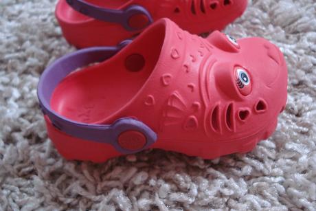 Next crocsy, next,20