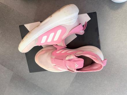 Nasuchovacie botasky, adidas,32