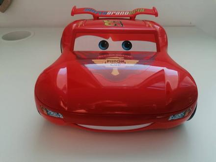 Interaktívni detský počítač z filmu cars 2, 
