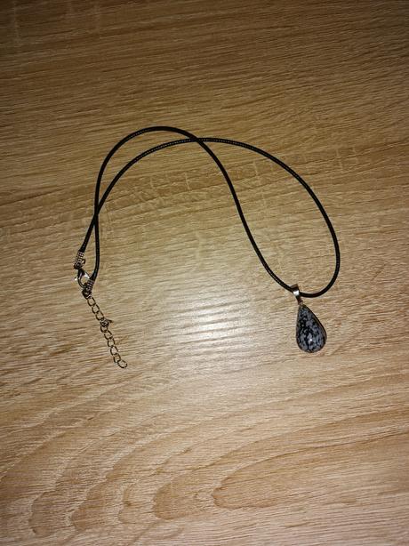 Náhrdelník s obsidiánom "snehová vločka", 