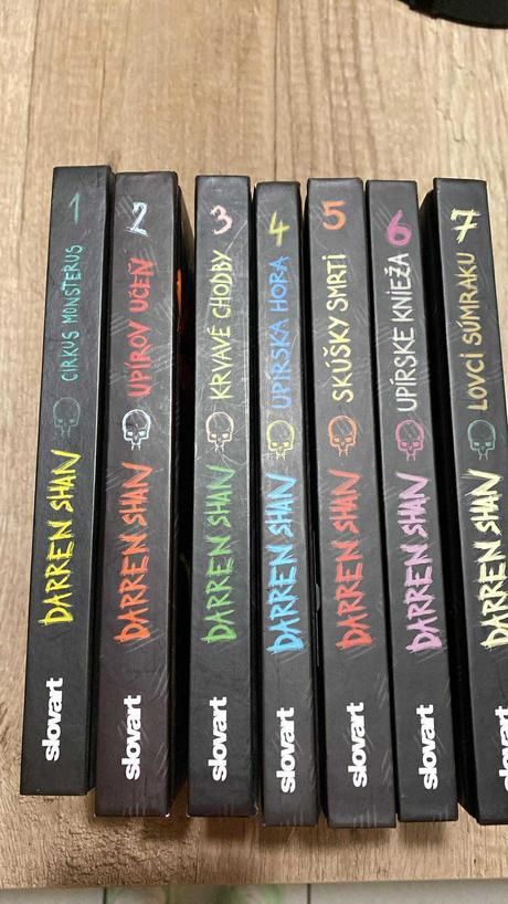 Knižky 7 kusov darren shan,