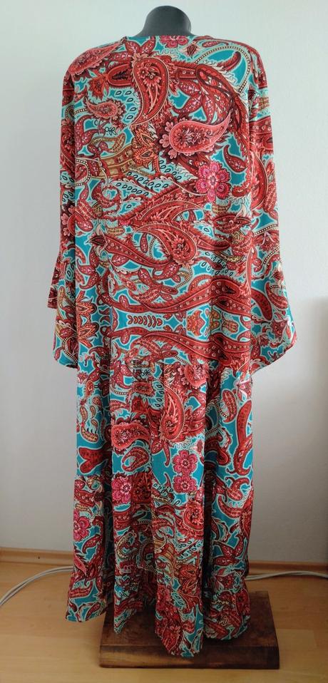 Boho maxi šaty s paisley vzorom, 48