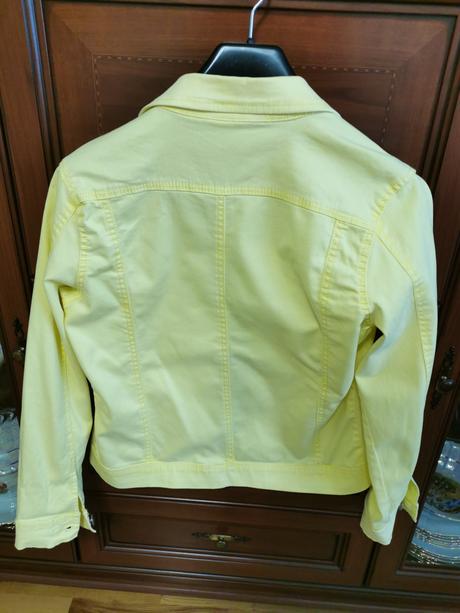 Žlta rifľova bunda, gina,40
