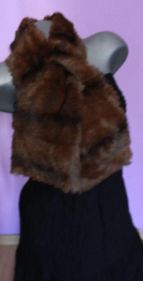 Chlpaty golier - sal, 