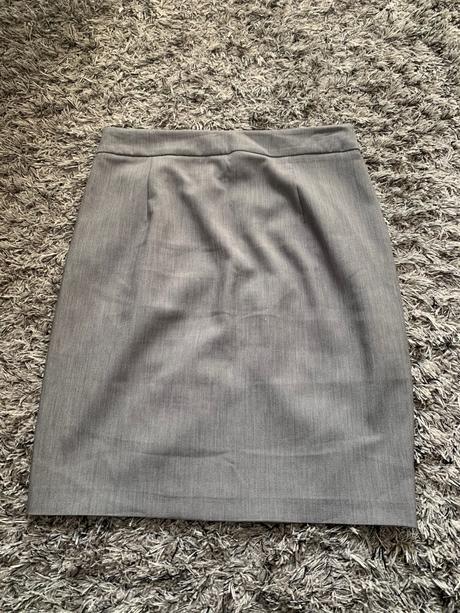 Damska puzdrova sukna, reserved,42