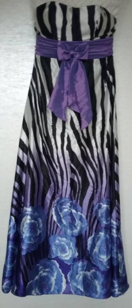 Spolocenske saty, 38