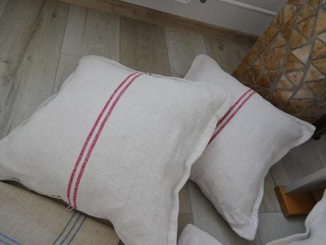 Vankúše +tašky+plátno tkané výrobky-nové.,
