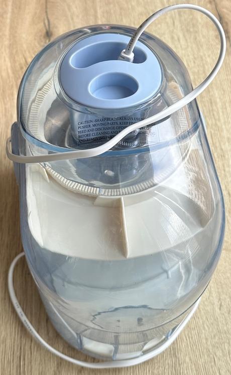 Odšťavovač zelmer fe10 za 30eur, zelmer