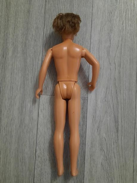 Ken pre barbie,