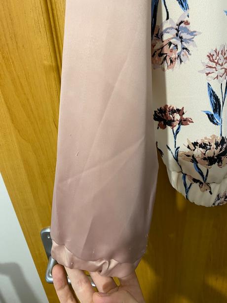 Prechodná bomberka, miss selfridge,m