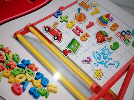 Magnetické tabule + magnetky čísla a písmená,