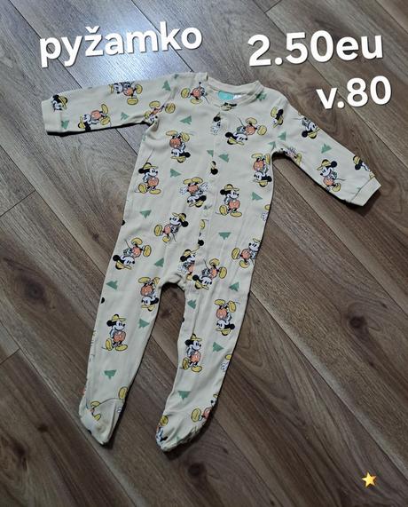 Pyžamko, 80