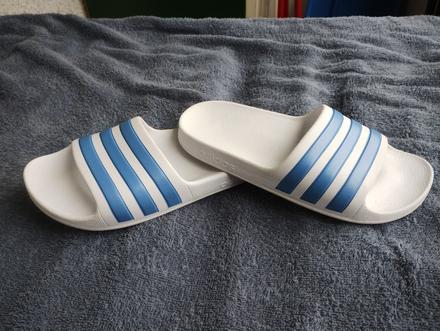 Šľapky, adidas,35