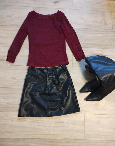 Koženková minisukňa, 34