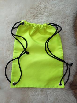 Pevny vak na úbor, prezuvky, na krúžky, výlety  a, 