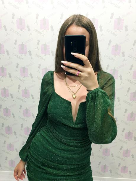 Trblietavé šaty m, m