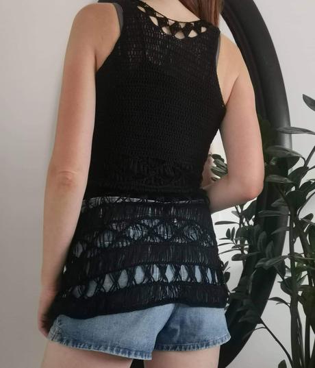 Háčkovaný top next, next,m