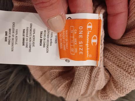 Dámska čiapka, champion