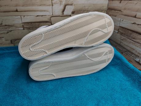 Nike 44 - pánske kožené biele tenisky, nike,44