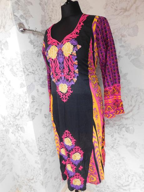 Velmi pekna tunika, 36