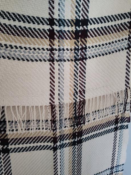 Šál reserved, reserved