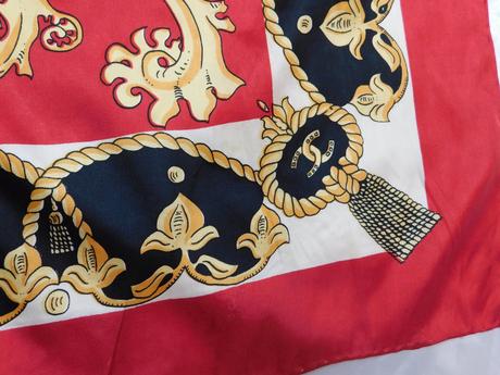 Kvalitná luxusna hodvabna elegantná šatka, l