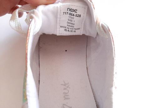 Next hologram tenisky size 1, next,33