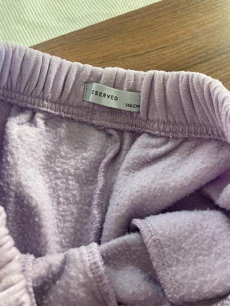 Teplaky, reserved,146