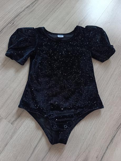 Zamatové trblietavé body, 110