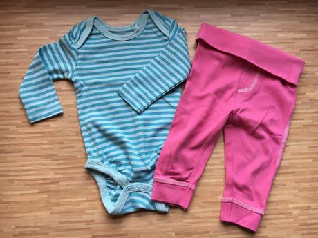 Krasne bodynka + teplacky, lupilu,68