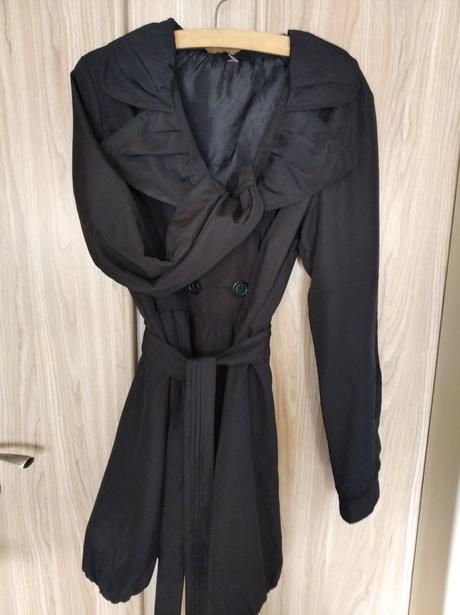 Tenší plášť, 36