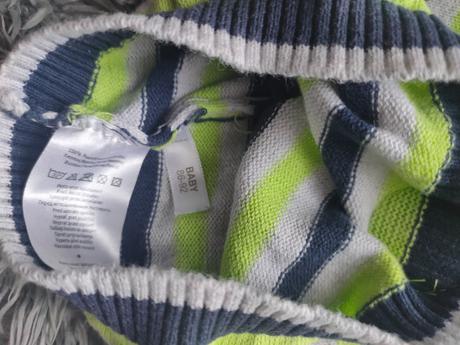 Pasikava čiapka s dinom, 92