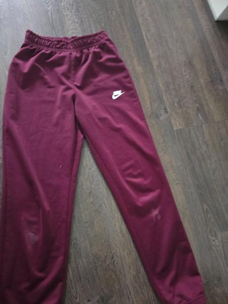 Teplakova suprava, nike,146