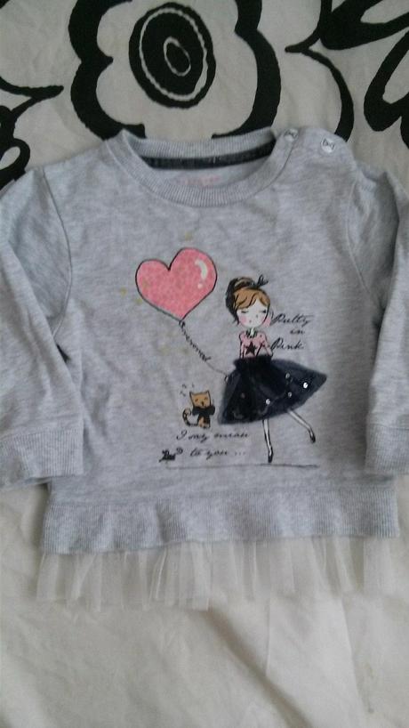 Mikinka reserved, reserved,80