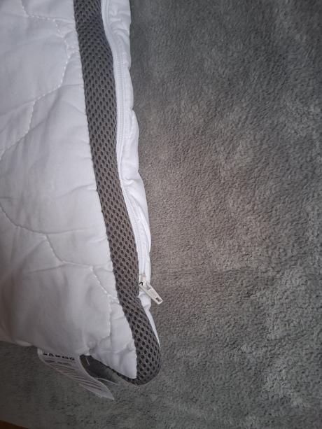 Klasický vankúš 70x90cm posteľ perina obliečka, 