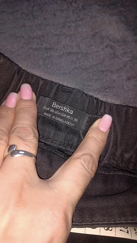 Nohavice, bershka,36