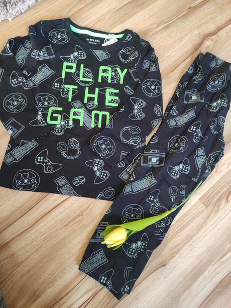 Dvojdielne pyžamo play station reserved, reserved,98 / 104 / 110 / 116