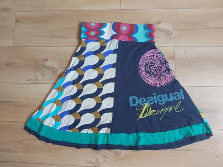 Sukna desiqual, desigual,38