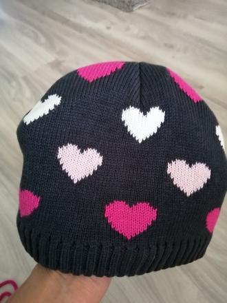 Teplá čiapka so srdiečkami, 134
