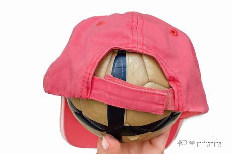 Šiltovka s motýľom, 110